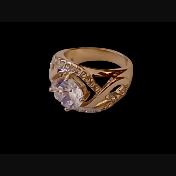 Large Silver Tone Crystal Size 7.75 Statement Cocktail Ring - Picture 8 of 11